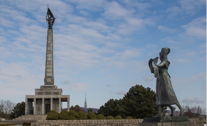 Slavin Anıtı, Bratislava